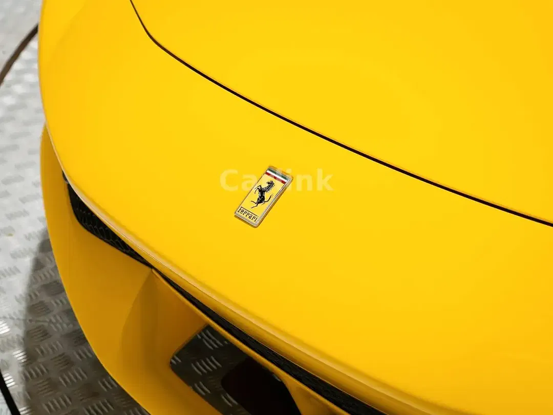 Ferrari 296 GTB - Thumbnail 14