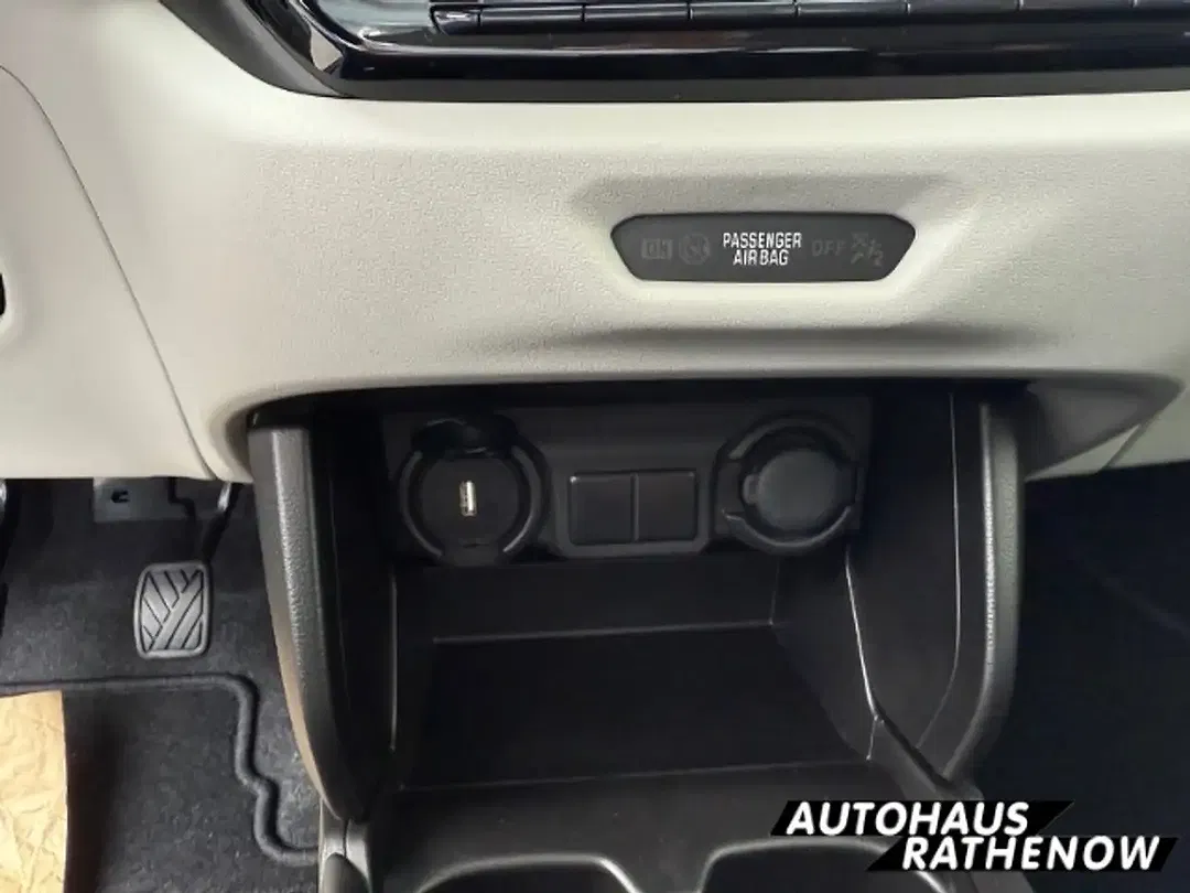 Suzuki Swift - Thumbnail 12