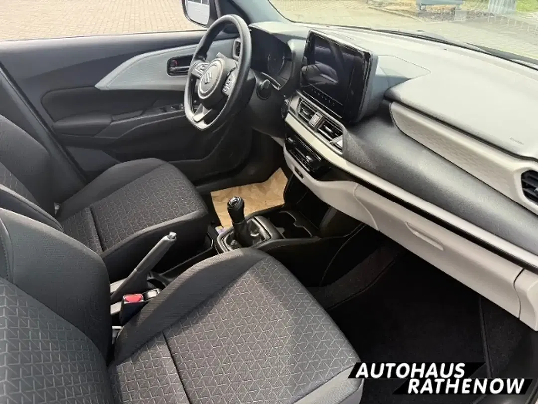 Suzuki Swift - Thumbnail 3