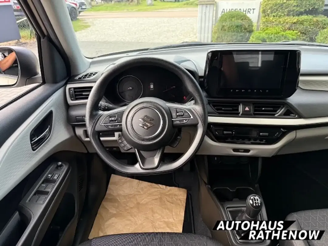 Suzuki Swift - Thumbnail 9