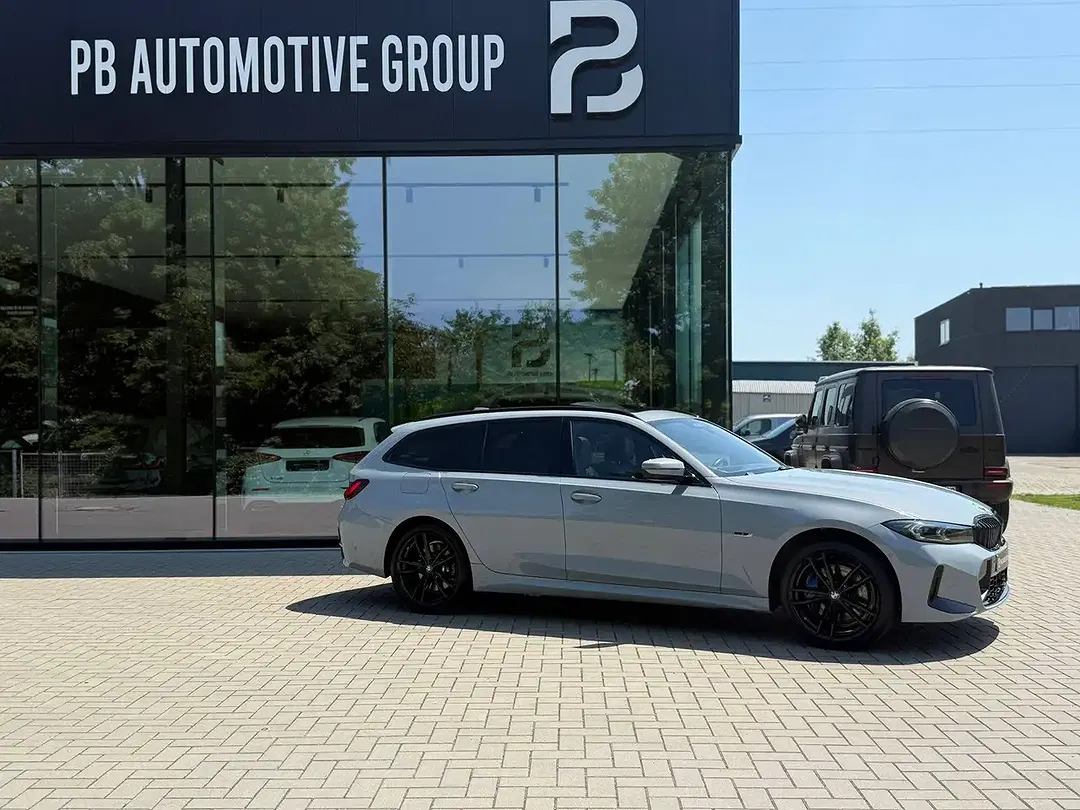 BMW 330 - Thumbnail 9