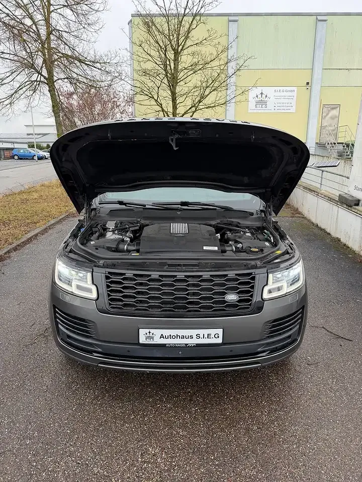 Land Rover Range Rover - Thumbnail 4