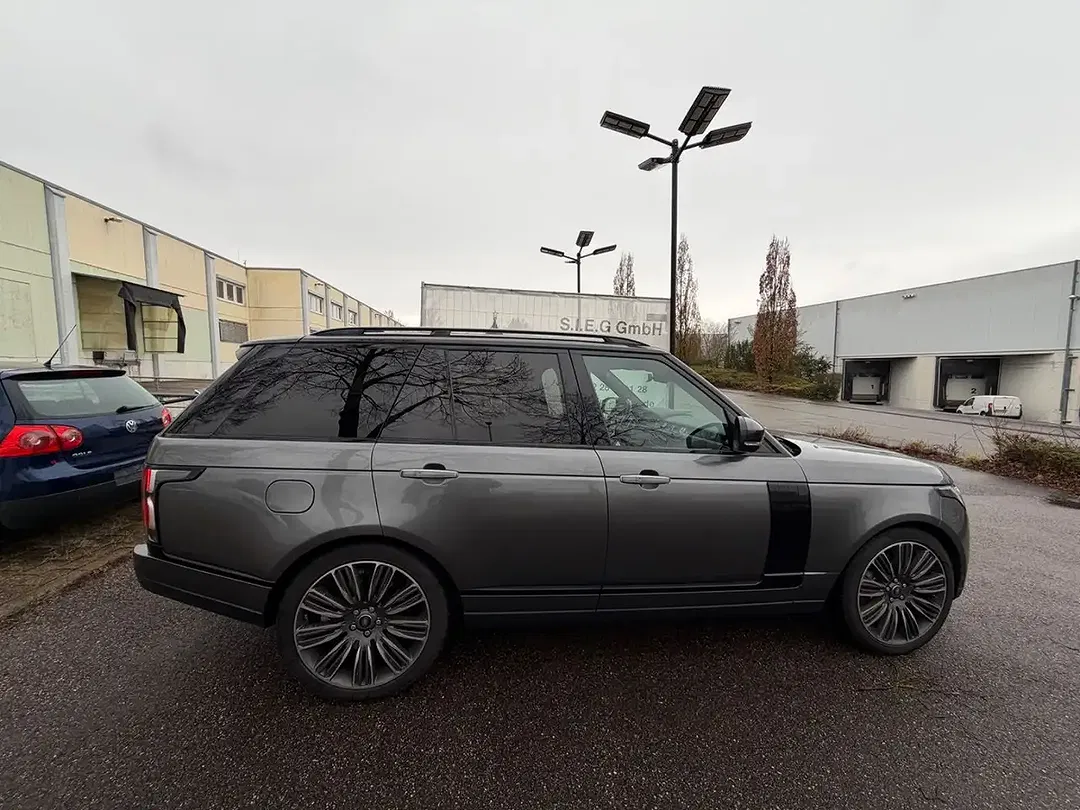 Land Rover Range Rover - Thumbnail 9