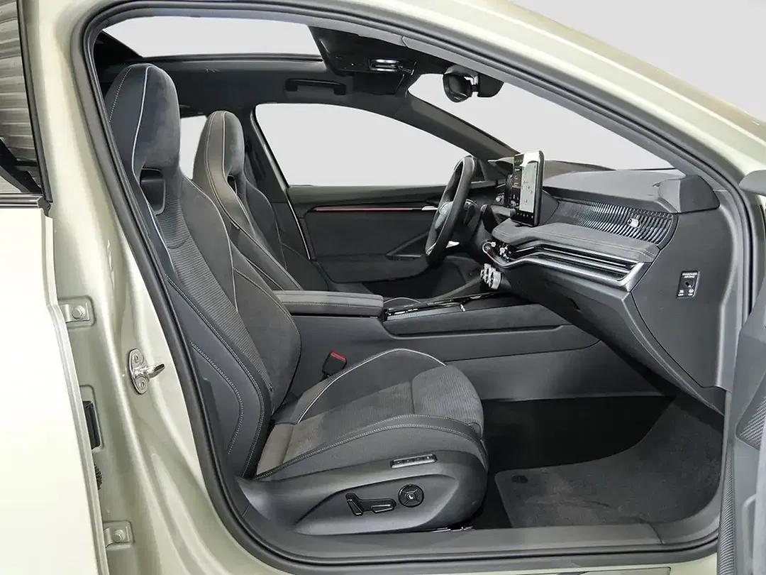 Skoda Superb - Thumbnail 7