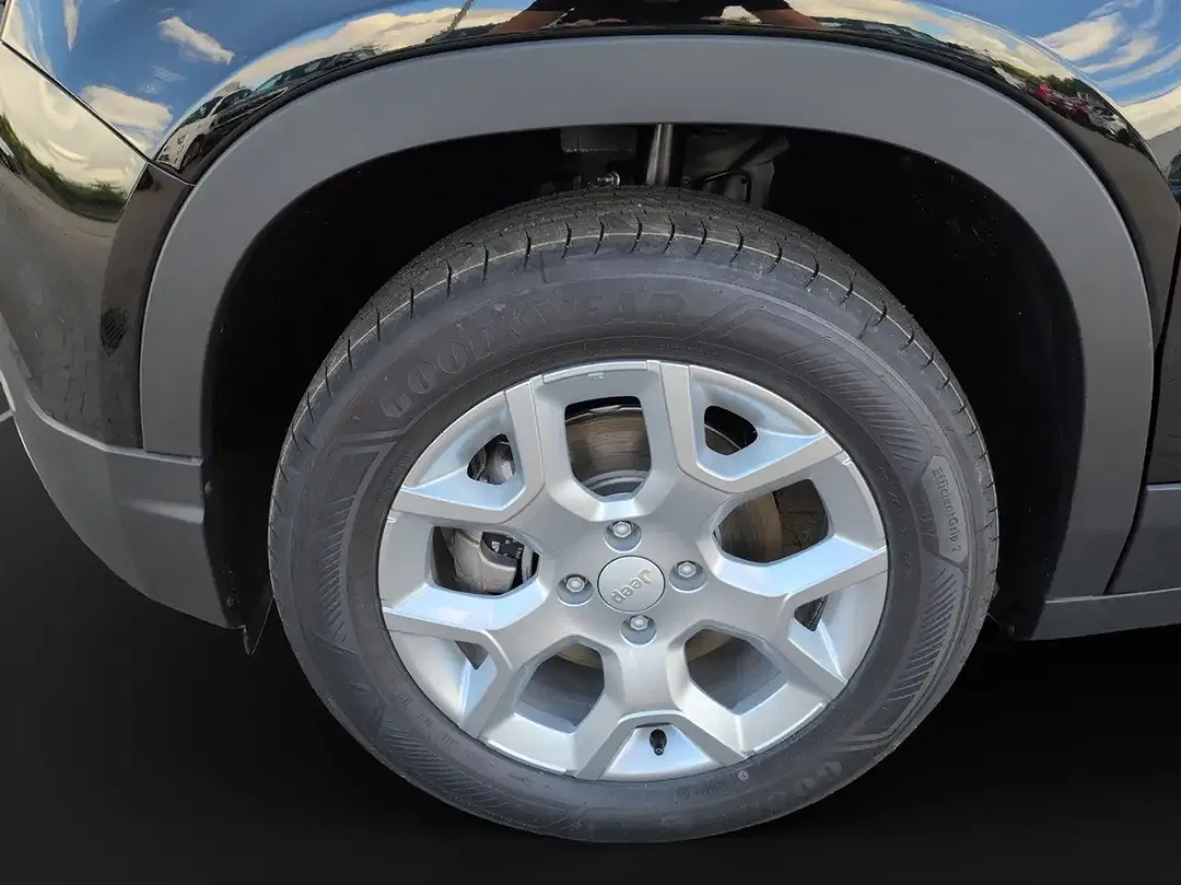 Jeep Avenger - Thumbnail 9