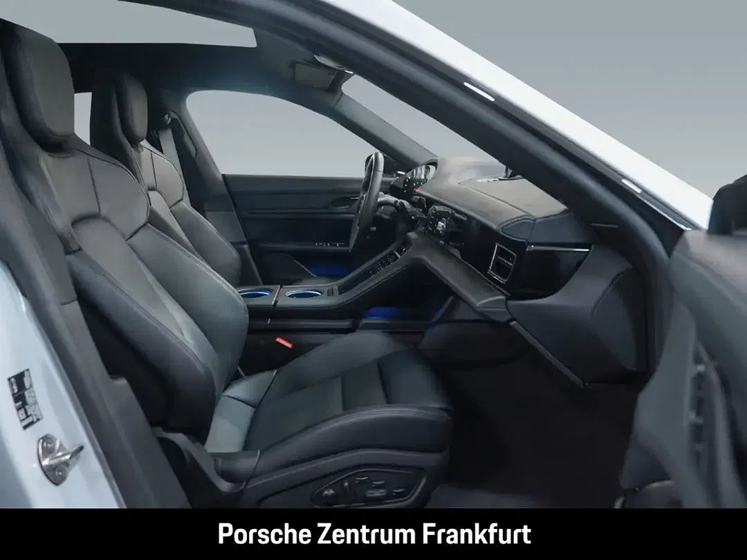 Porsche Taycan - Thumbnail 15