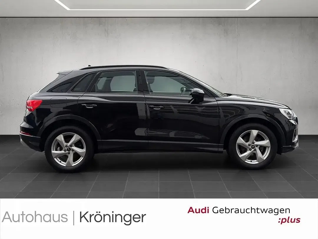 Audi Q3 - Thumbnail 4