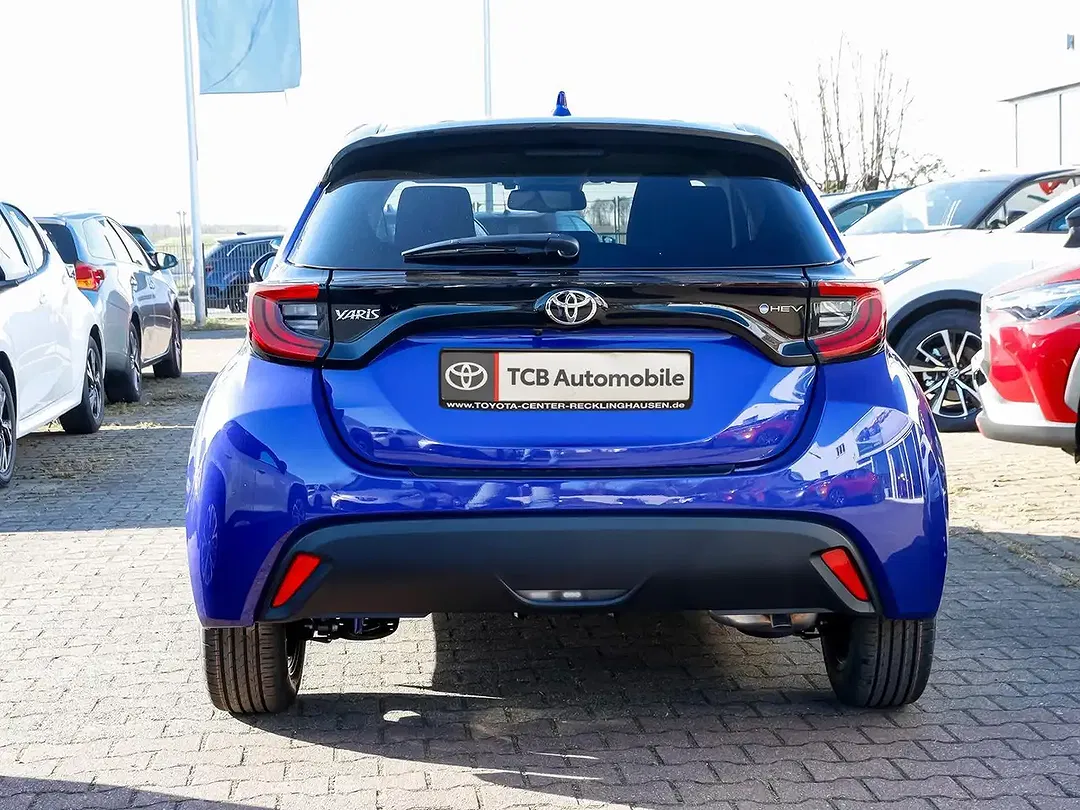 Toyota Yaris - Thumbnail 4