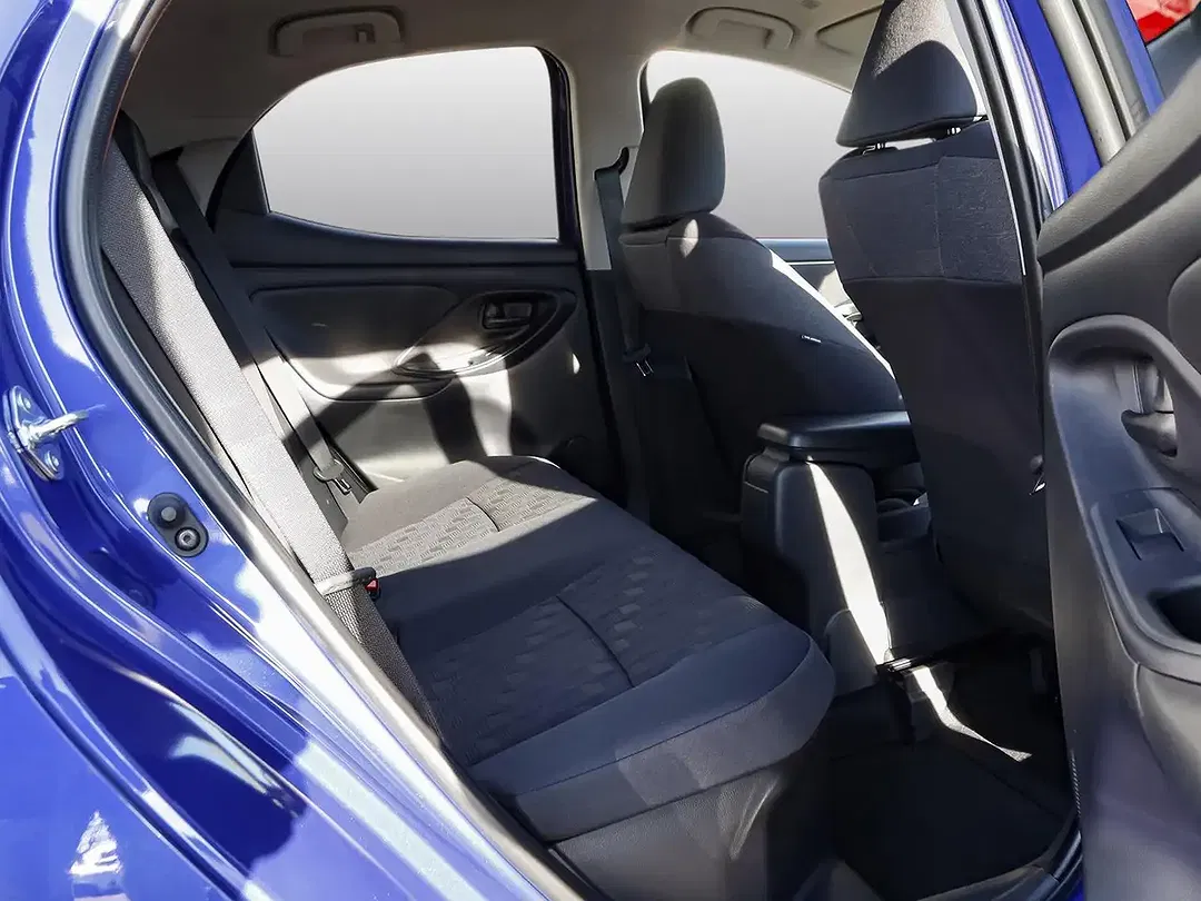 Toyota Yaris - Thumbnail 7