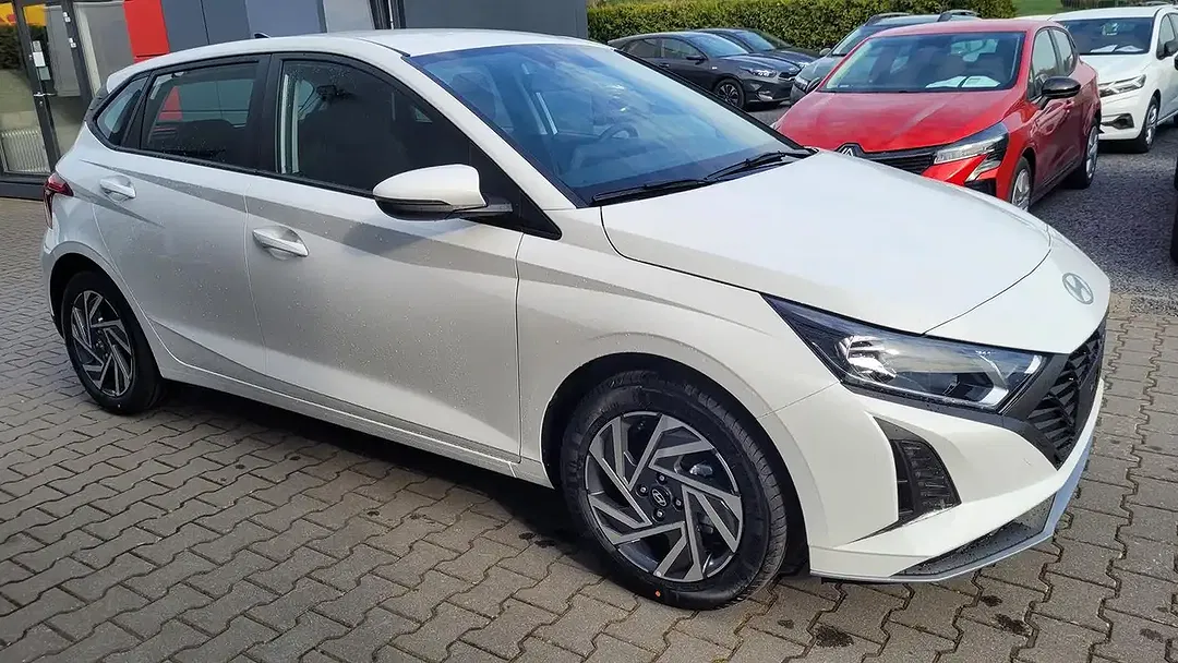 Hyundai i20 - Thumbnail 3