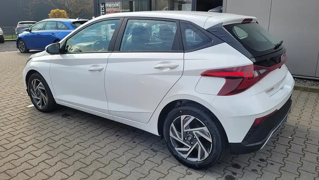 Hyundai i20 - Thumbnail 6