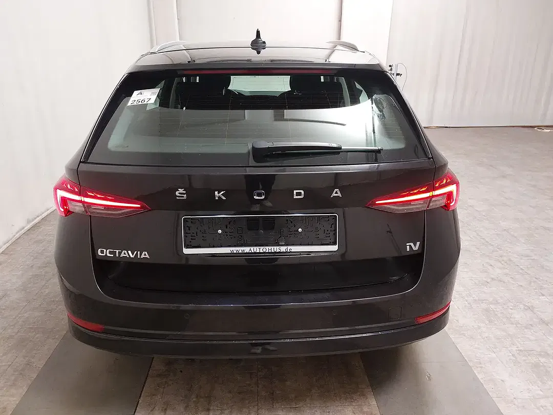 Skoda Octavia - Thumbnail 13