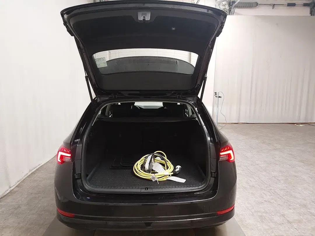 Skoda Octavia - Thumbnail 14