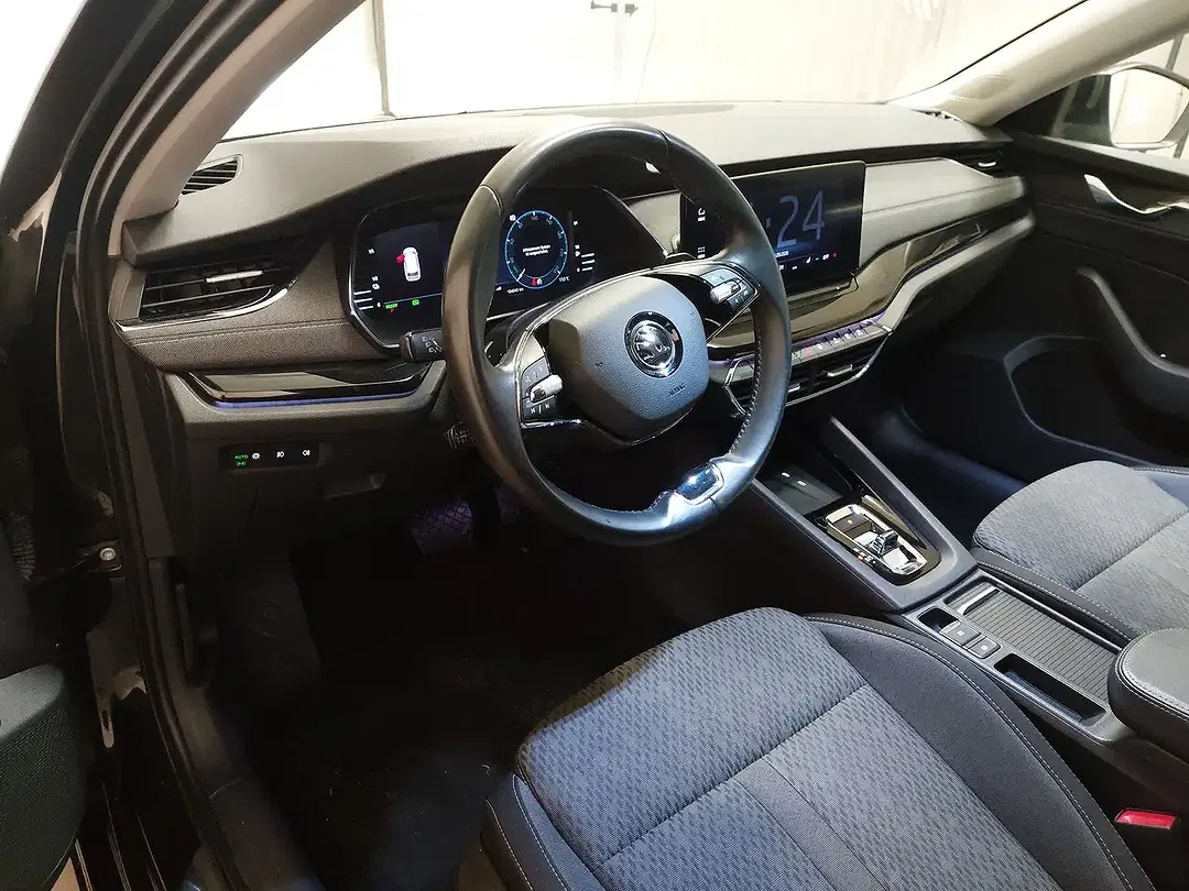Skoda Octavia - Thumbnail 5
