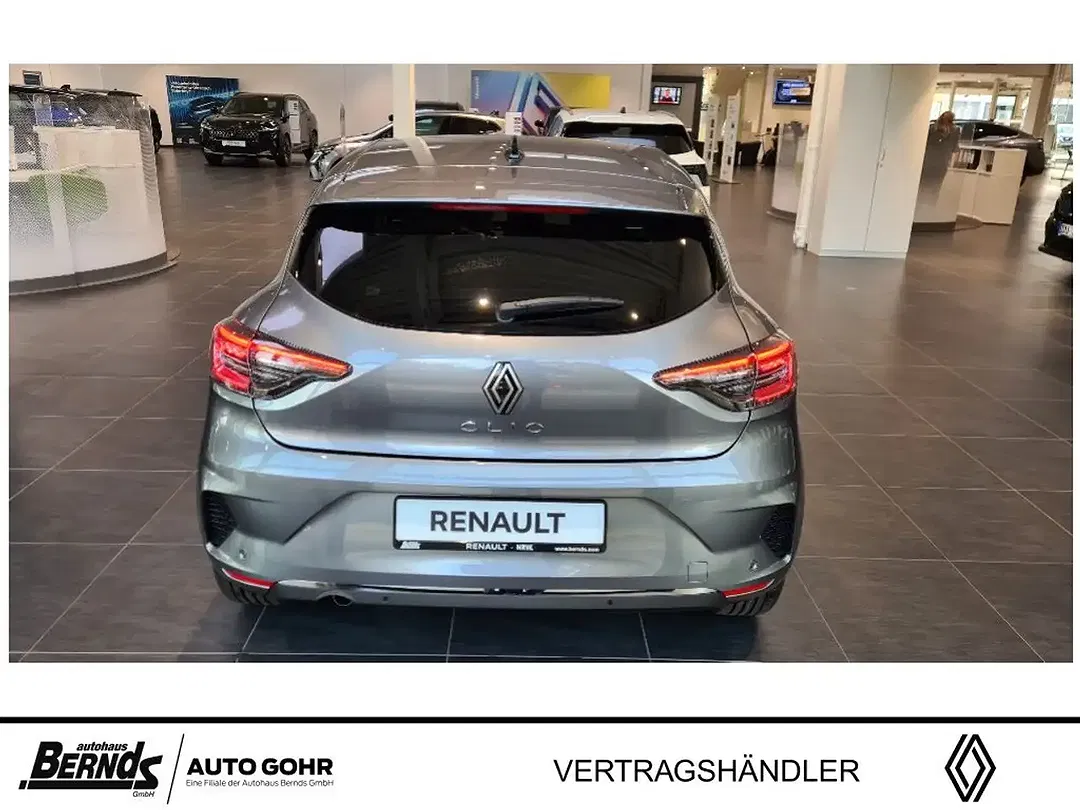 Renault Clio - Thumbnail 4