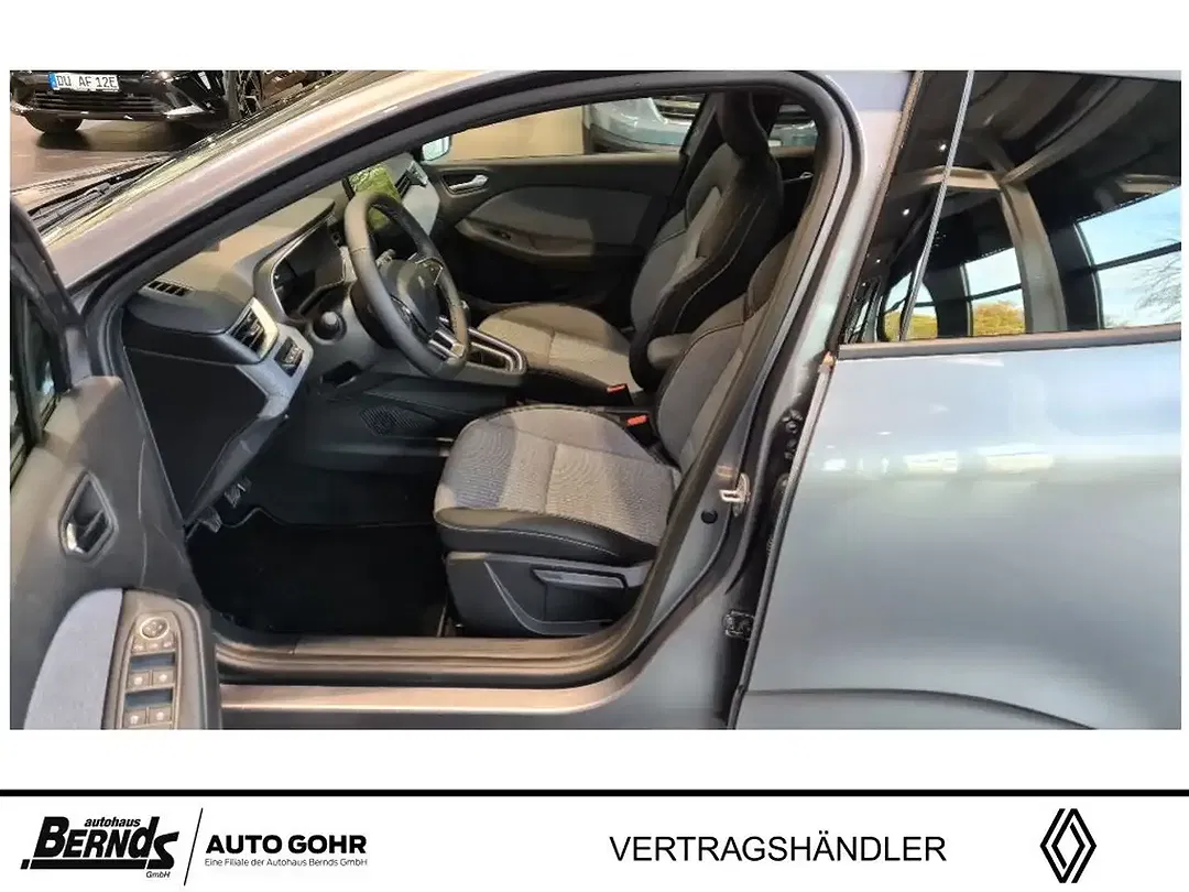 Renault Clio - Thumbnail 5