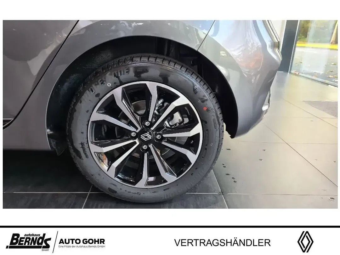 Renault Clio - Thumbnail 7