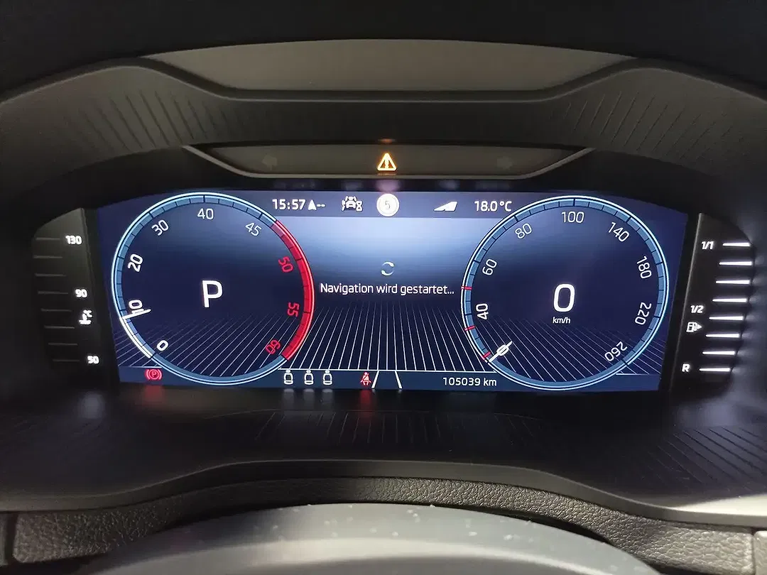Skoda Karoq - Thumbnail 7