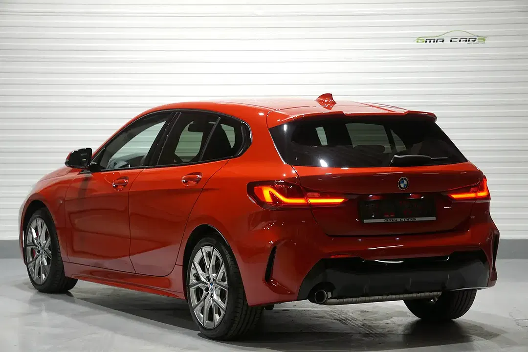 BMW 116 - Thumbnail 2
