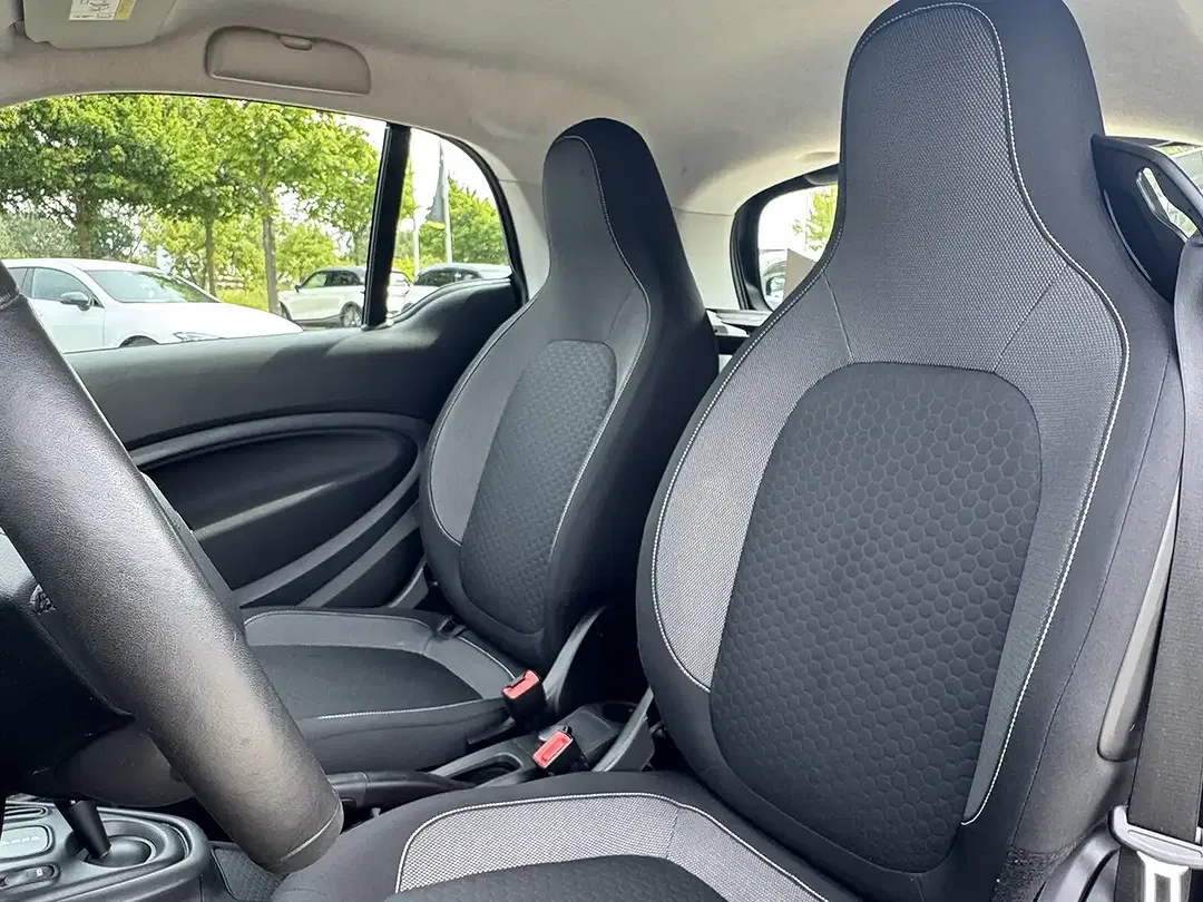 smart forTwo - Thumbnail 9