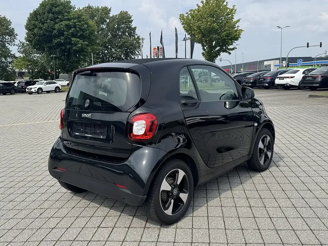 smart forTwo - Thumbnail 3