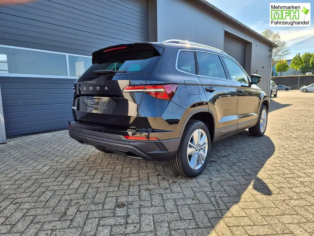 Skoda Karoq - Thumbnail 5