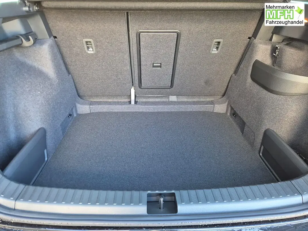 Skoda Karoq - Thumbnail 9