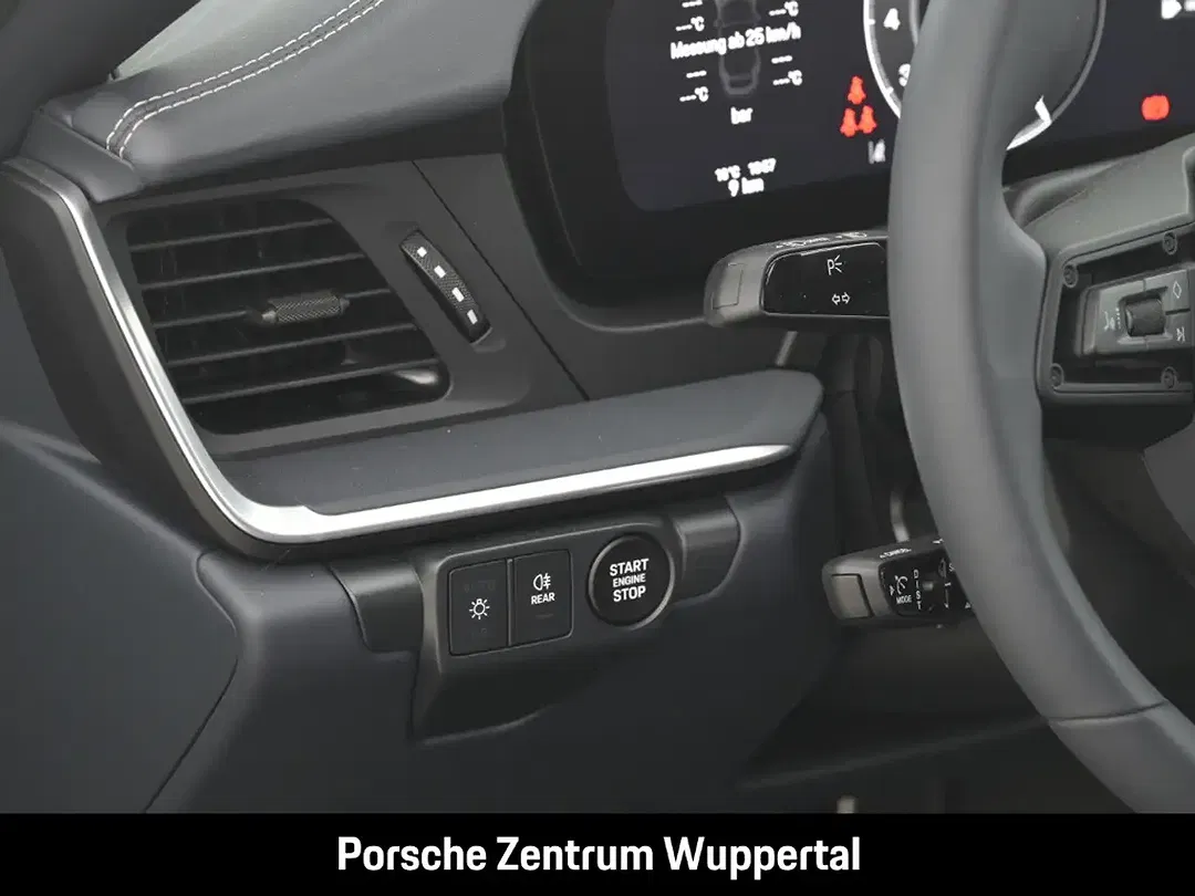 Porsche 992 - Thumbnail 12