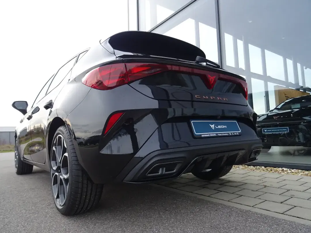 CUPRA Leon - Thumbnail 4