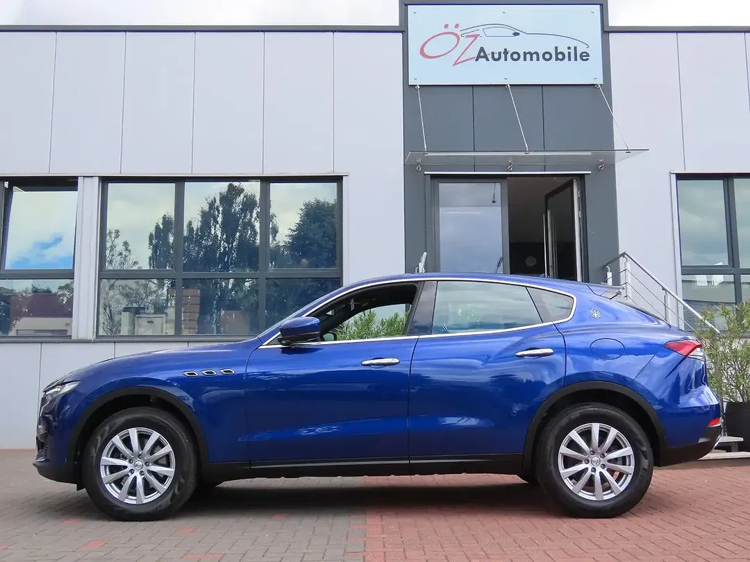Maserati Levante - Thumbnail 12