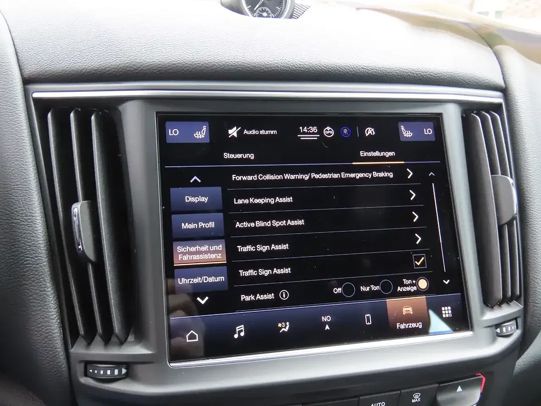 Maserati Levante - Thumbnail 25