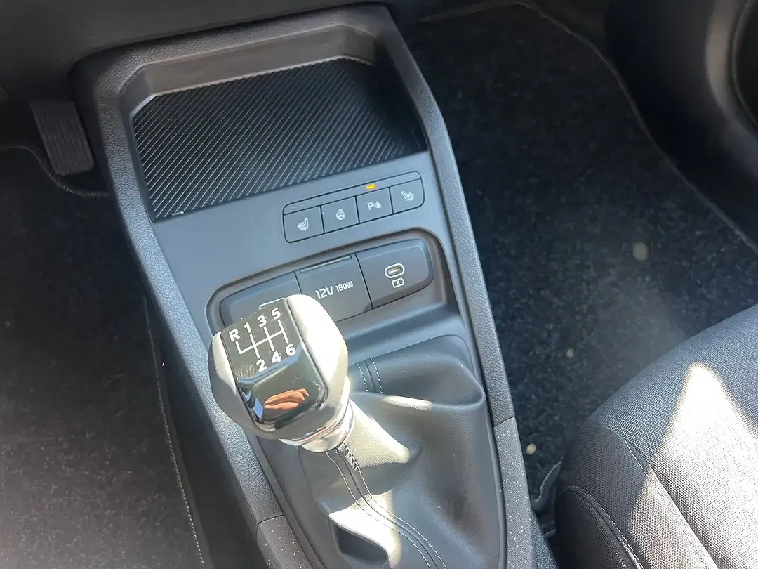 Kia Stonic - Thumbnail 6