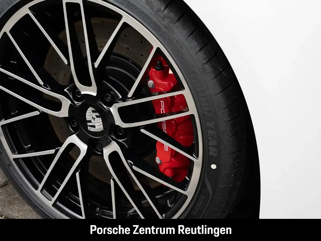 Porsche 992 - Thumbnail 15