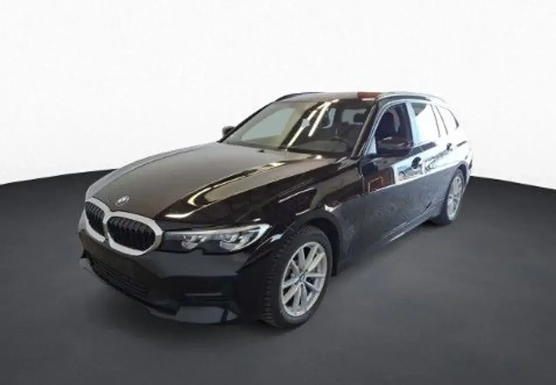 BMW 330 - Afbeelding 1
