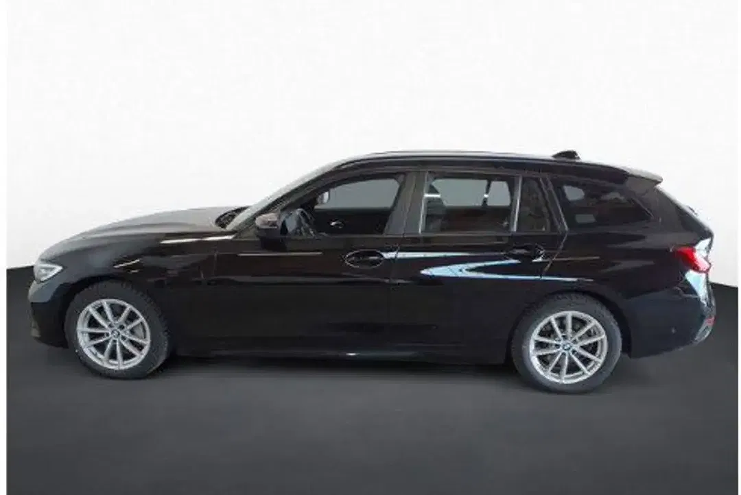 BMW 330 - Thumbnail 4