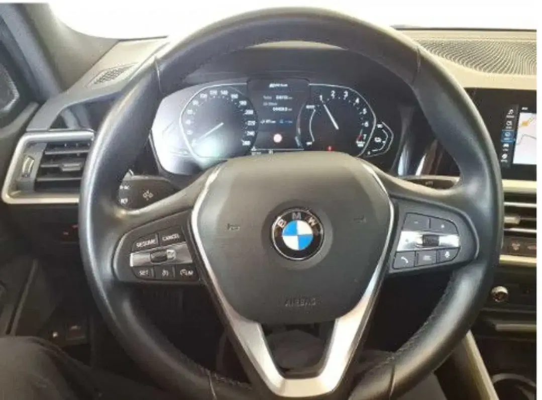 BMW 330 - Thumbnail 8