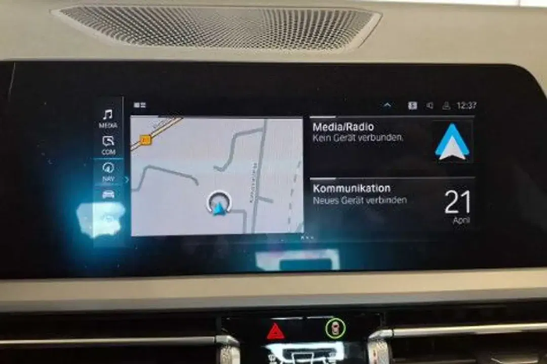 BMW 330 - Thumbnail 9