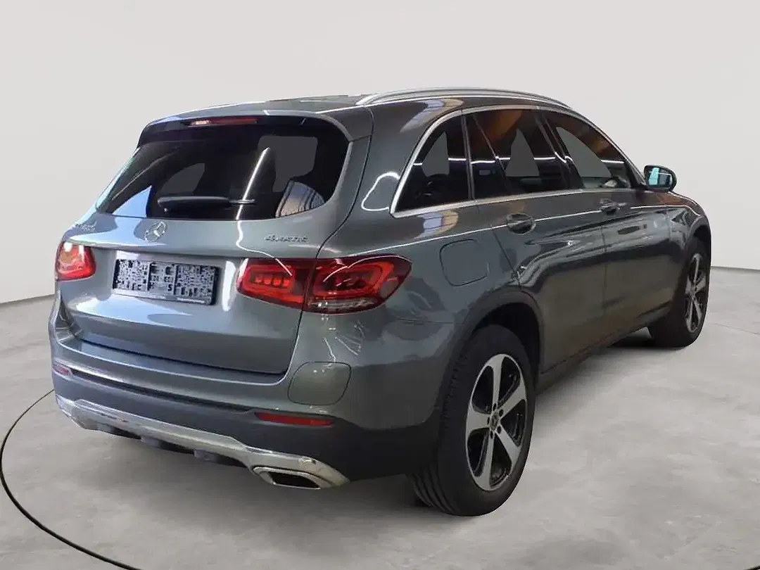 Mercedes-Benz GLC 300 - Thumbnail 4