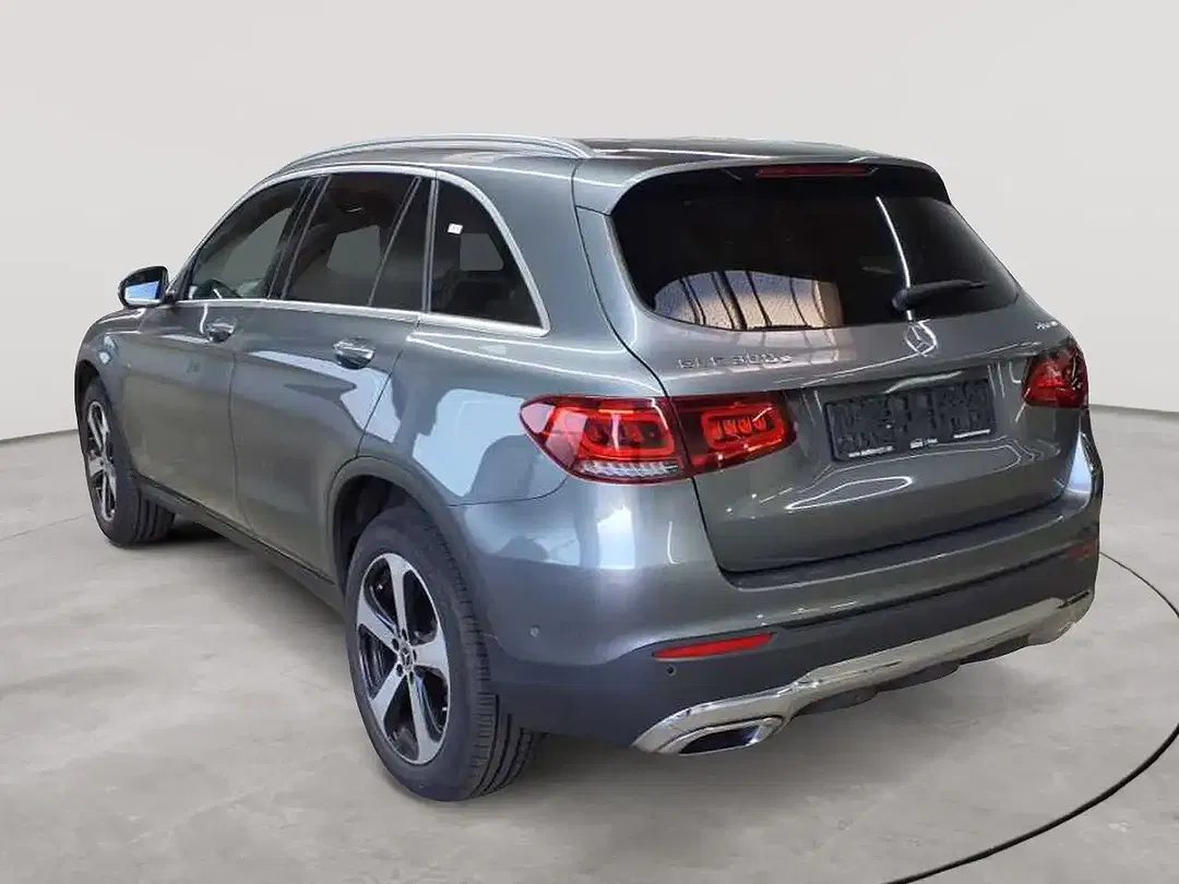 Mercedes-Benz GLC 300 - Thumbnail 5