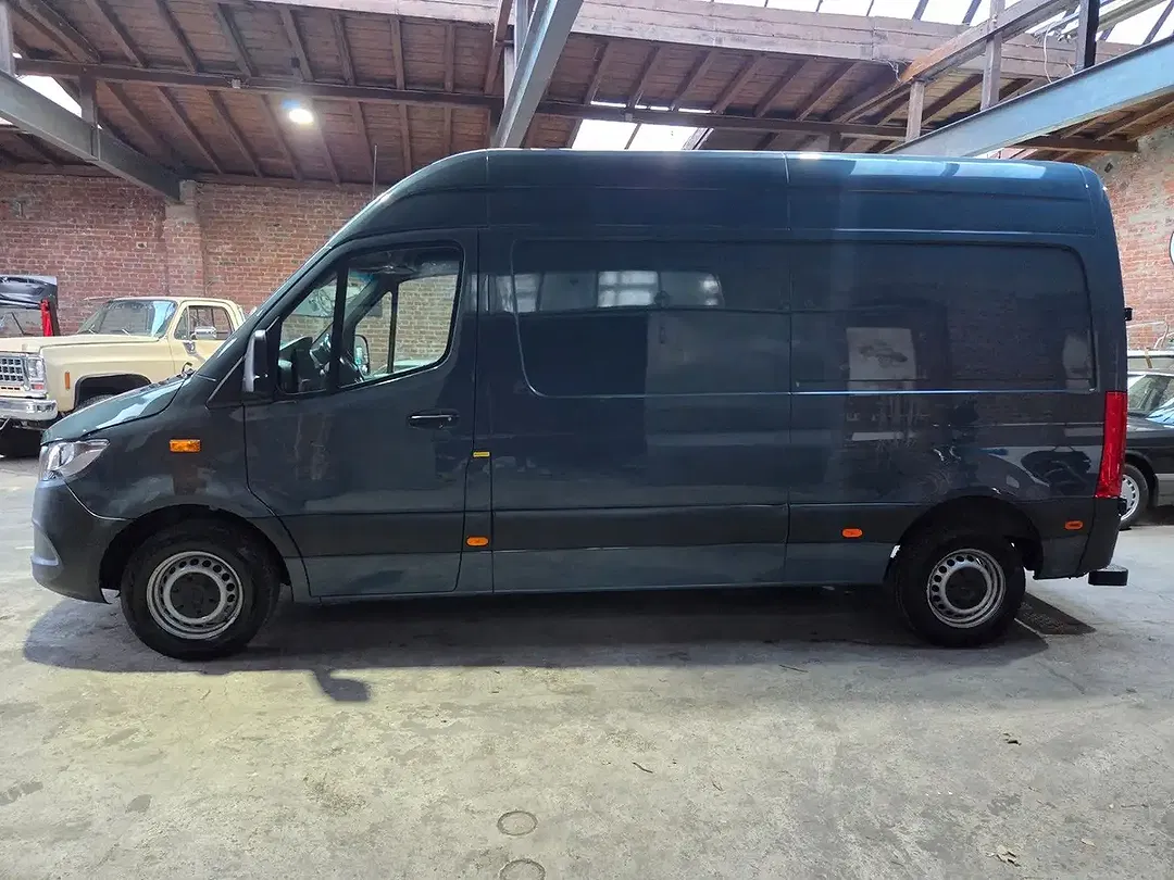 Mercedes-Benz Sprinter - Thumbnail 8