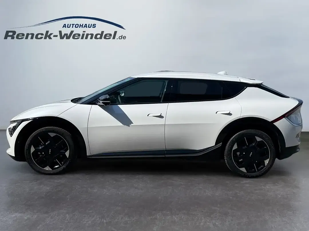Kia EV6 - Thumbnail 2