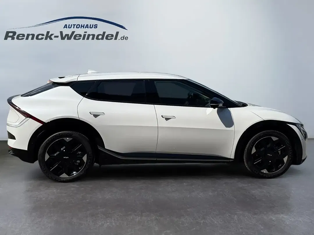 Kia EV6 - Thumbnail 6
