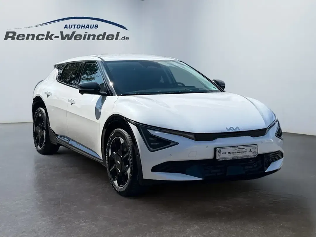 Kia EV6 - Thumbnail 7