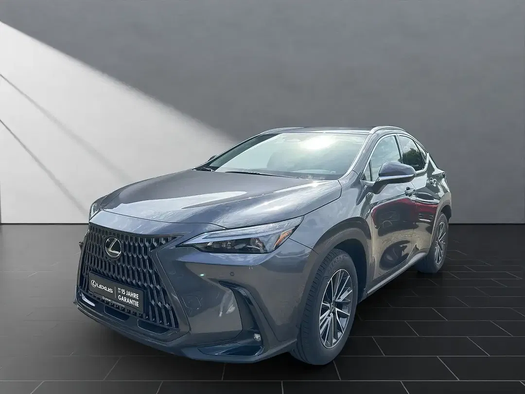 Lexus NX 350h - Thumbnail 1