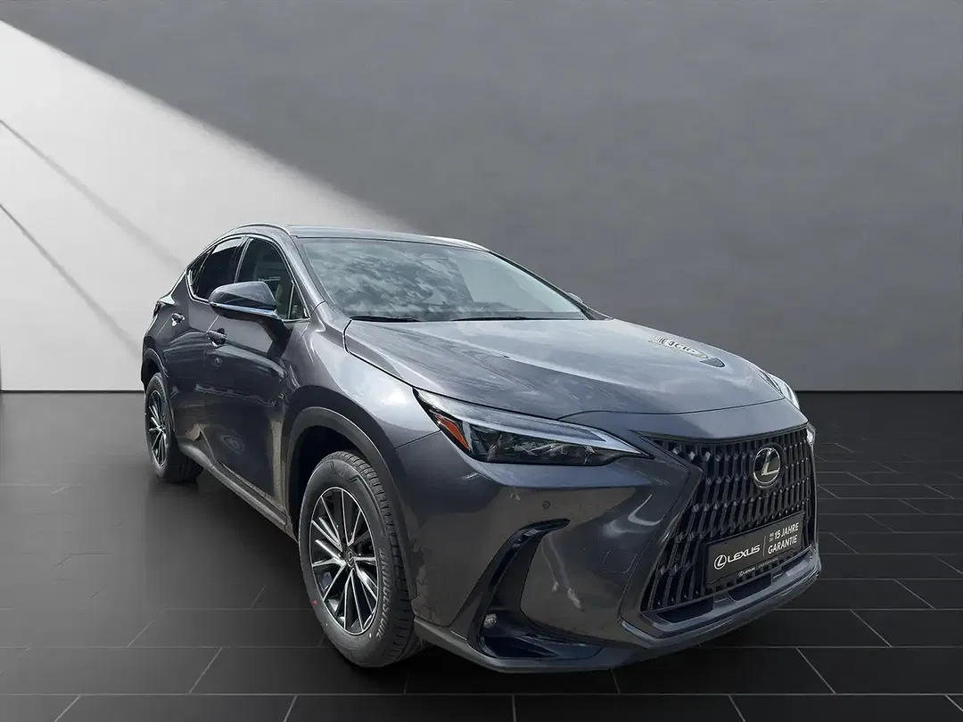 Lexus NX 350h - Thumbnail 7