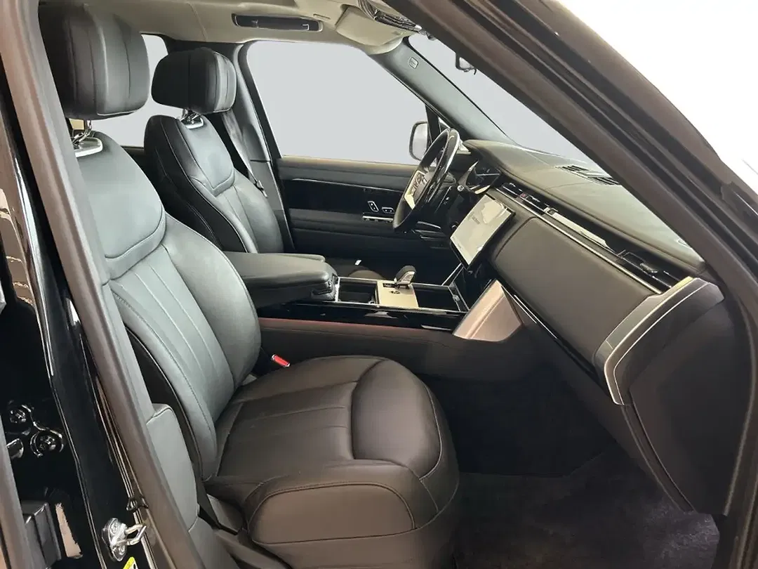 Land Rover Range Rover - Thumbnail 3