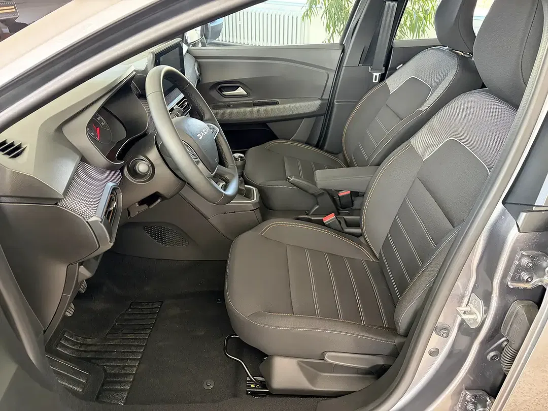 Dacia Sandero - Thumbnail 10