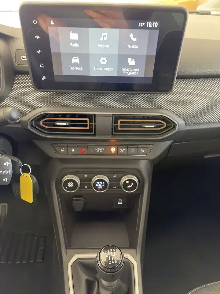 Dacia Sandero - Thumbnail 13