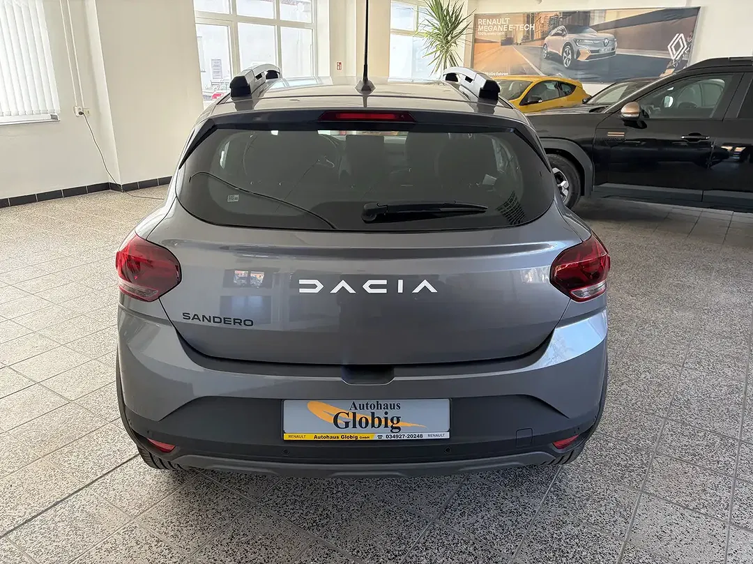 Dacia Sandero - Thumbnail 4