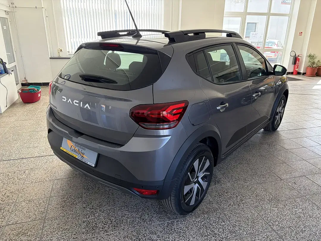 Dacia Sandero - Thumbnail 6